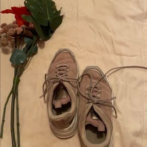 Mixed textures Platform sneakers